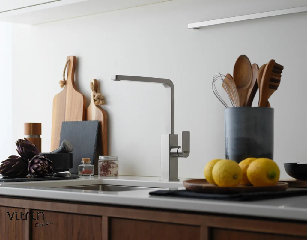 MYTHOS STAINLESS 1 jpg